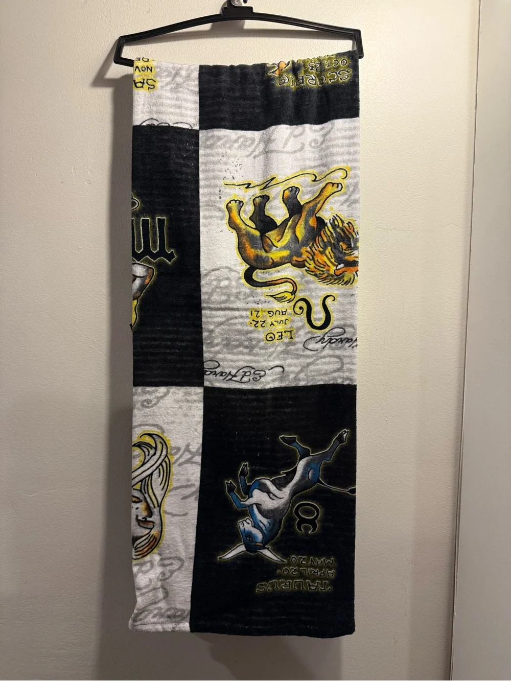 Ed Hardy flash tattoo Iconic horoscope signs print  cotton beach towel BNWT
